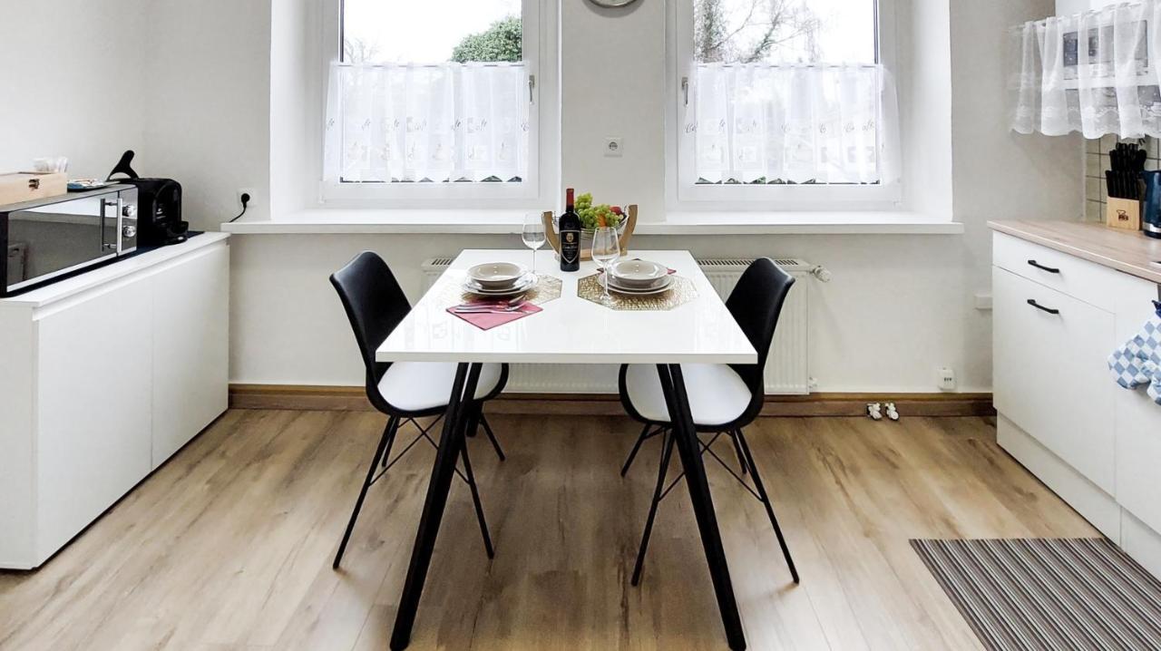 Die Ideale Wohnung โซลิงเงน ภายนอก รูปภาพ