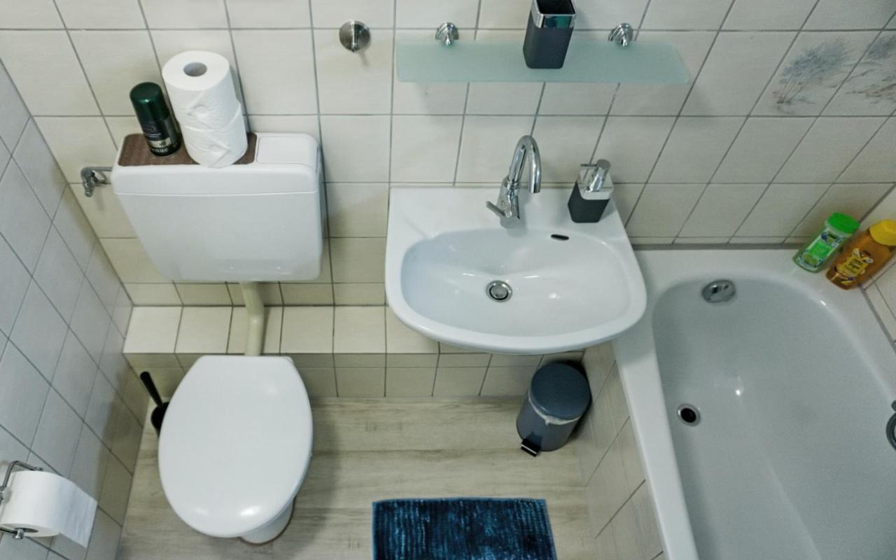 Die Ideale Wohnung โซลิงเงน ภายนอก รูปภาพ