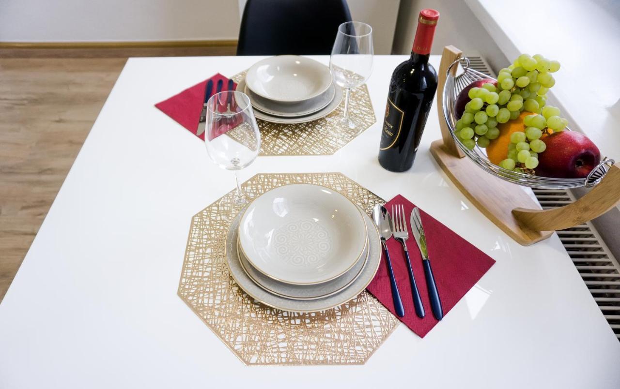 Die Ideale Wohnung โซลิงเงน ภายนอก รูปภาพ